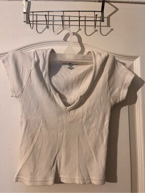 Brandy Melville Cream Ribbed V-Neck Short Sleeve Tee